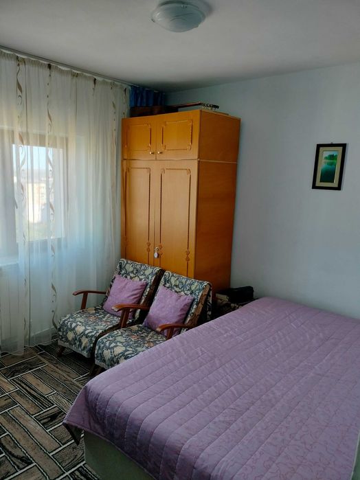 Apartament 3 camere, B-dul M. Eminescu, nr. 8, Carrefour