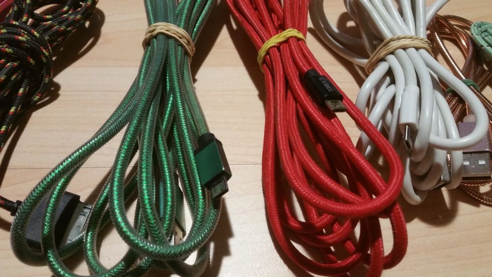 Непрегъващи кабели микро USB по 3 метра EXIBEL и iPhone-6,7,8