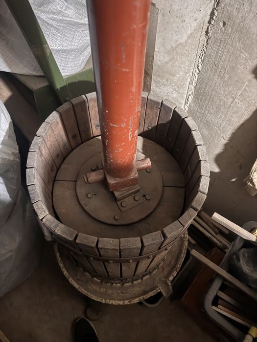 Teasc de struguri si zdrobitoare