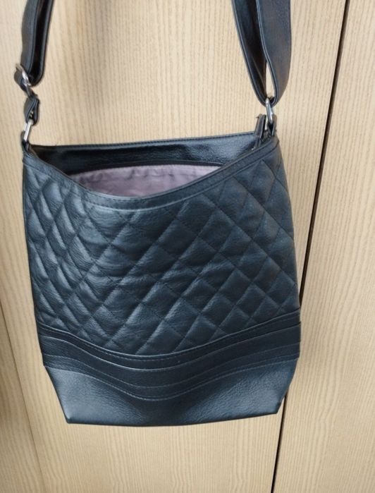 Кожена дамска чанта