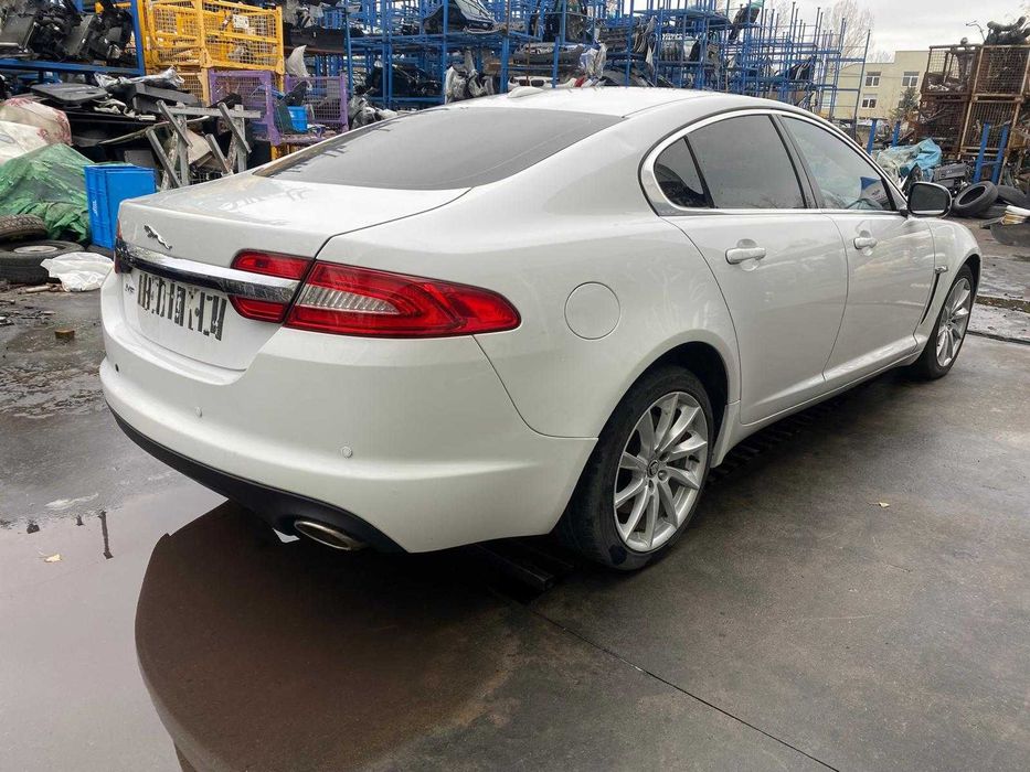 Dezmembrez jaguar xf facelift 2.2d  224dt/bara xf/capota xf/far xf