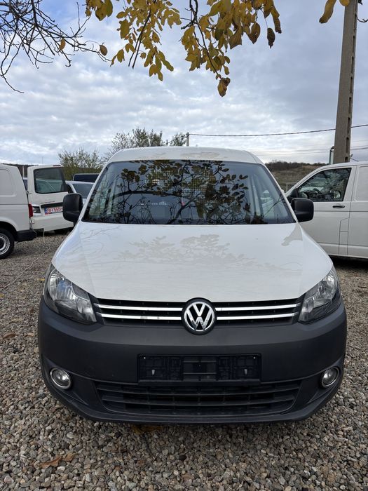 Vw cady 1.6 tdi 4buc  posibilitate rate