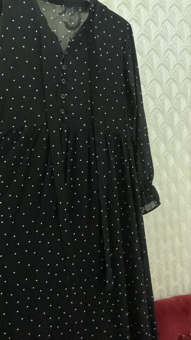 Киімдер сатылады