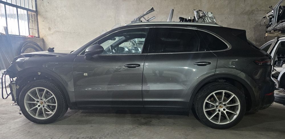 Porsche Cayenne 3 3.0i На части