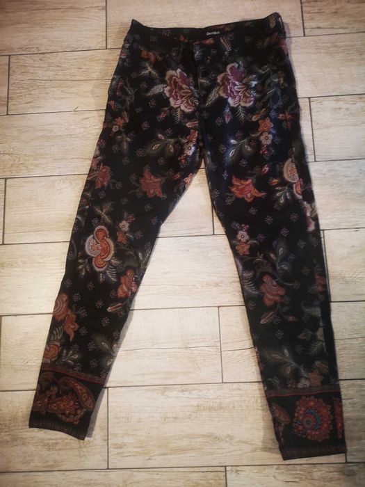 Pantaloni Desigual