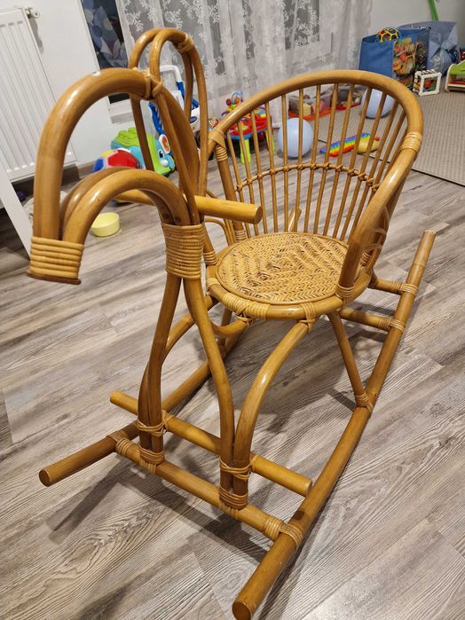 Balansoar calut din lemn