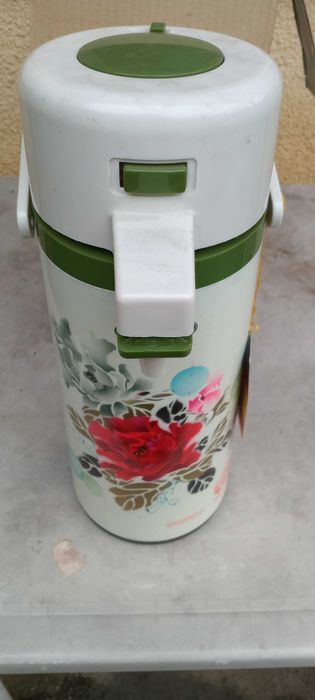 Vanzare termos 2,4 litri