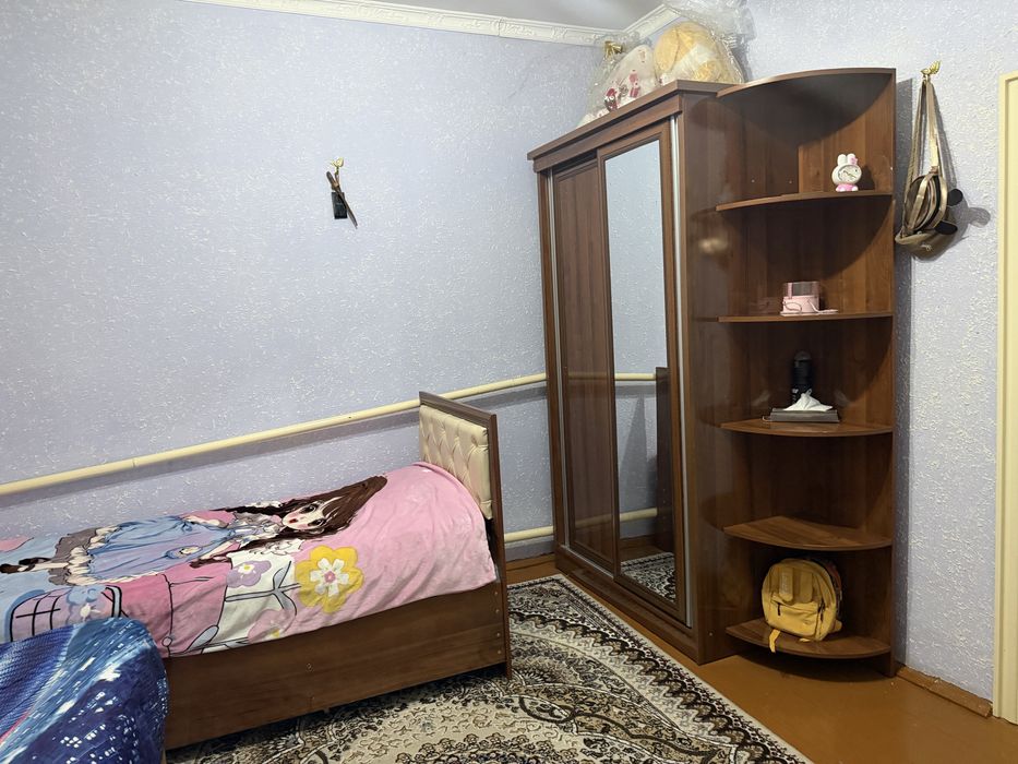 Sirdaryo shahar markazida Srochna uy sotiladi