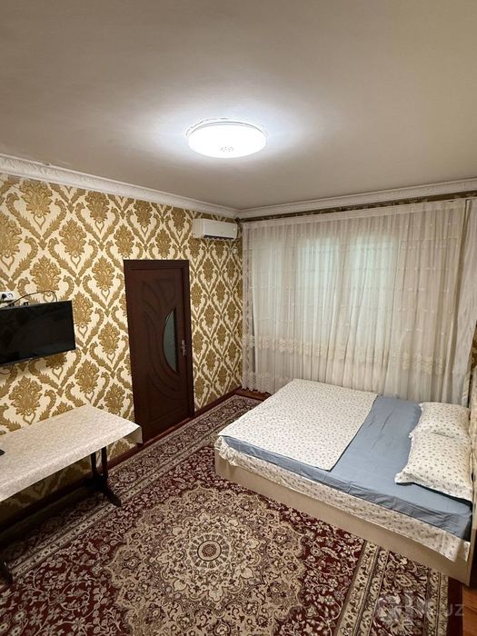 Чиланзар -11 кв 1/4/4.34м2 Срочно Продам квартиру срочно