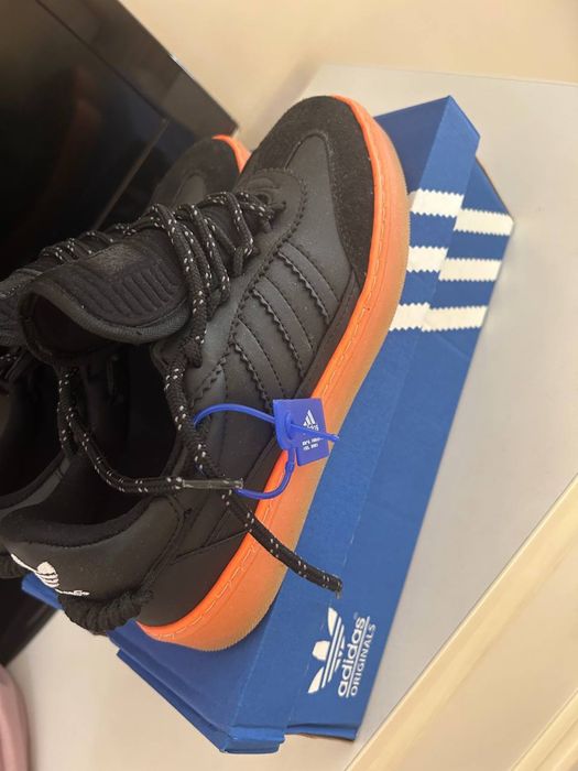 Кецове adidas маратонки