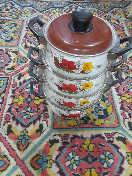 Кастрюли эмалированые.Набор.