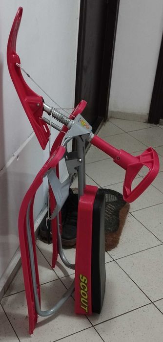 Шейна с кормило Scout