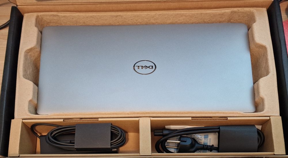 Laptop Dell 5450 Intel Ultra 7 165U 32GB RAM 1TB M2 storage NOU