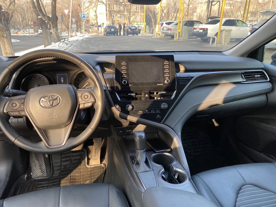 Автомашина Тойота Камри