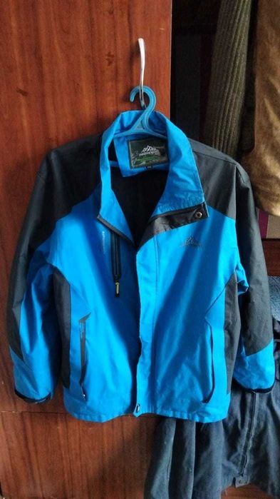 Спецодежда - рабочая одежда - куртки и штаны, б/у.