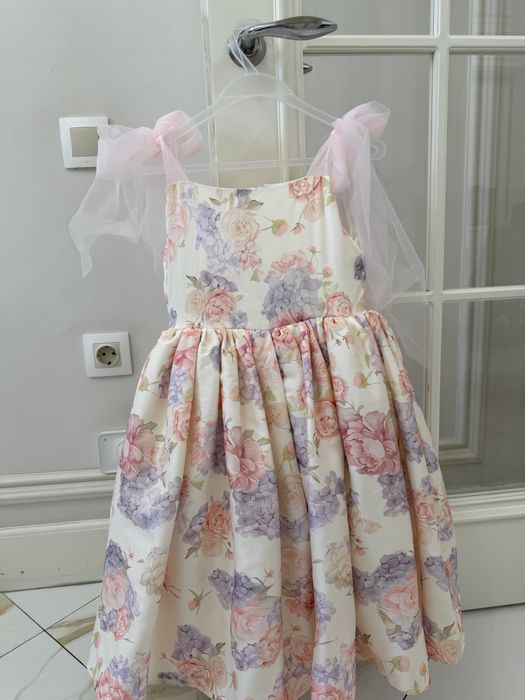 Платье детское 140 см  на праздник