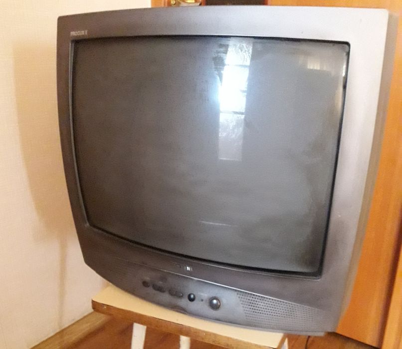 Продам б/у телевизор Samsung