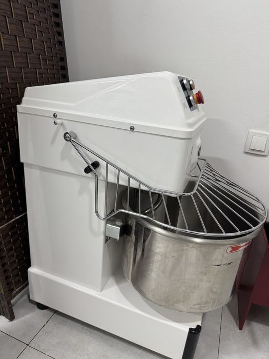 Тестомес спиральный 30л