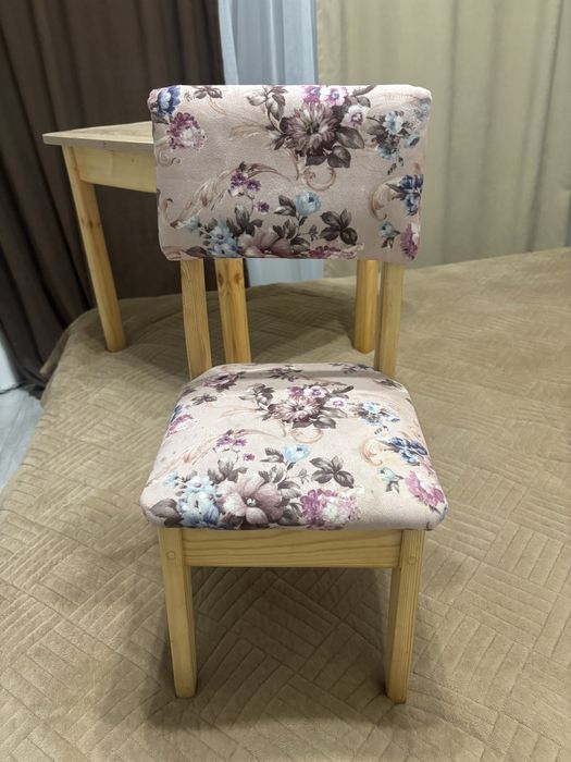 Дотский столик со стульчиком