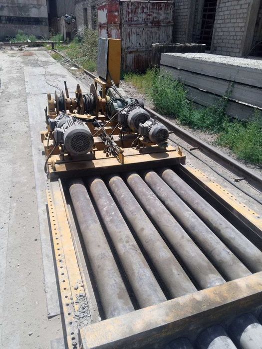 Пустотни плита аппарат сотилади