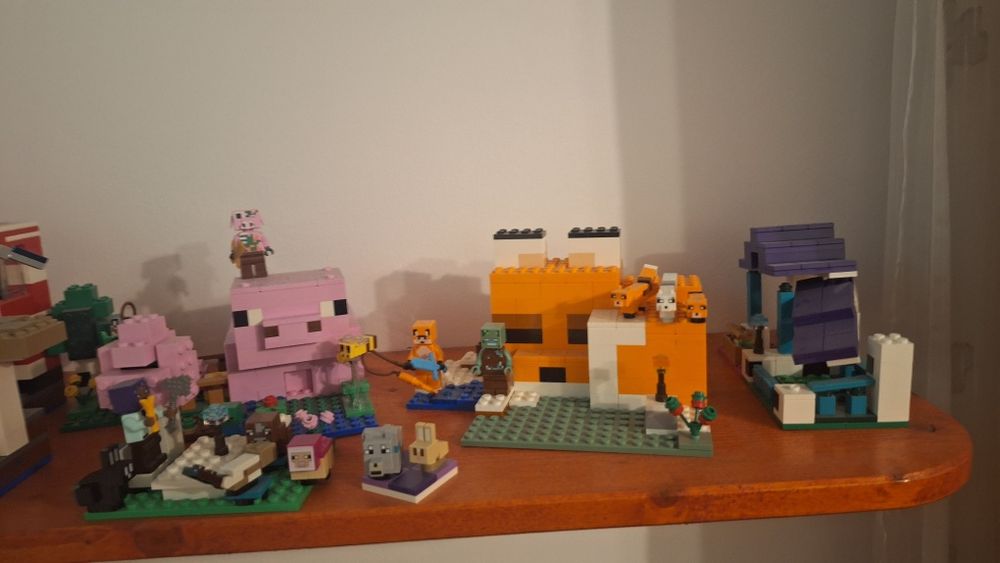 Vand seturi lego minecraft, orice din poze.