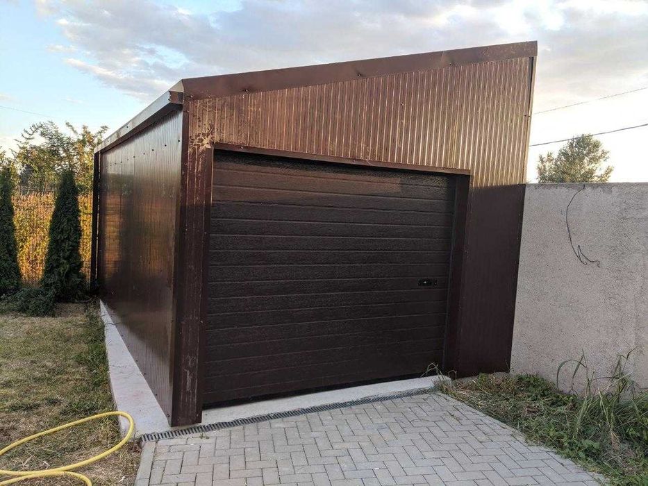 Fabricam garaje la comanda din structura metalica usoara + panouri izo
