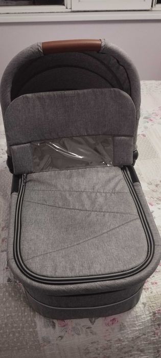 Продавам зимен кош за детска количка