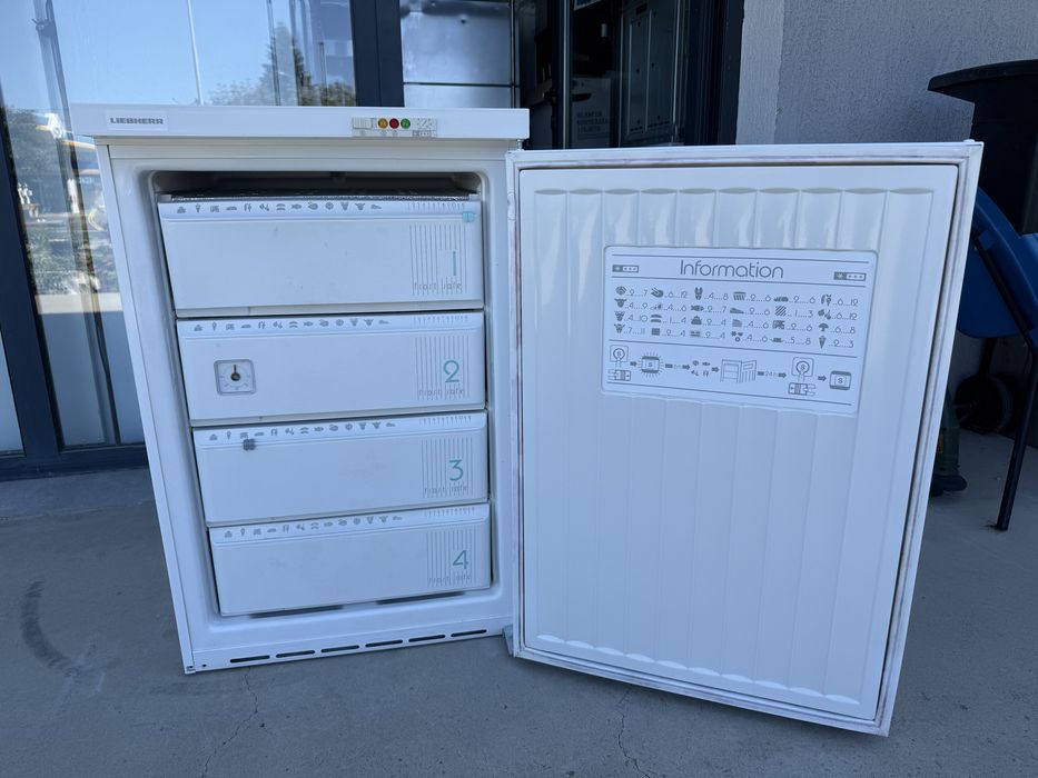 Малък Фризер Либхер 4чекмеджета