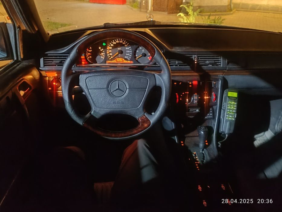 Мерседес Benz w124