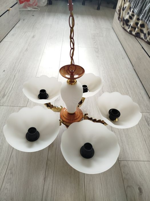 Люстра 5 плафрнов