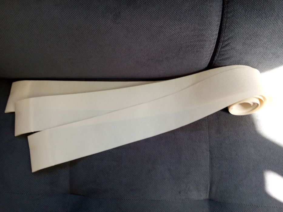 Чисто нови вертикални щори с метални корнизи пълен комплект