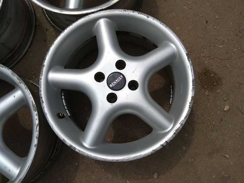 Продам оригинальные легкосплавные диски