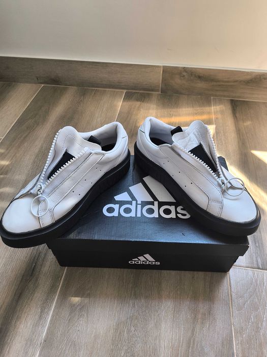 Apuci Adidas cu fermoar 38