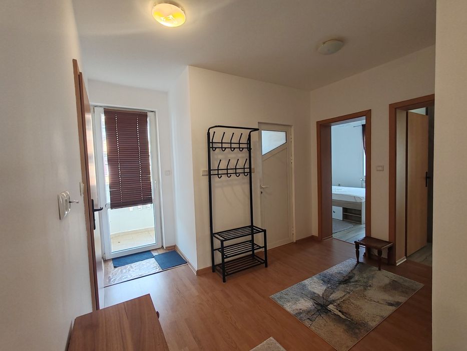 Дава се под наем Четиристаен апартамент в Бургас, Сарафово - 150 кв.м за 1097.01 € - Снимка #8