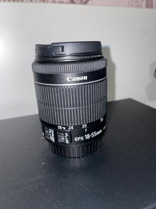 Фотоапарат Canon 700D