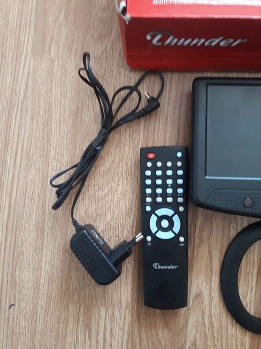 Телевизарче за кола TLCD-710