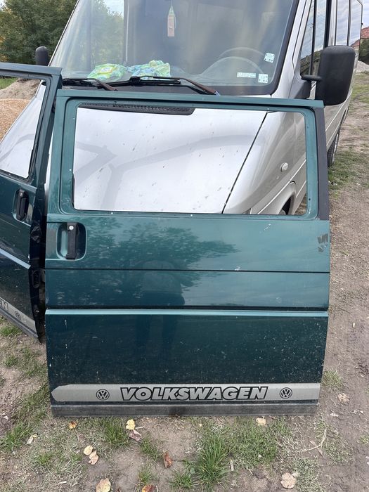 Врати Плъзгащи лява/дясна VW T4 Caravelle 1996-2003Година