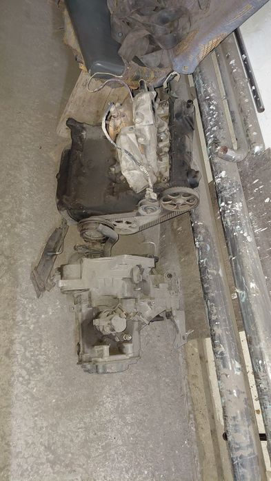 Матор-каропка Пассат б4 1.8