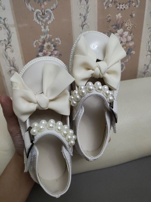 Туфли для девочек 25 р