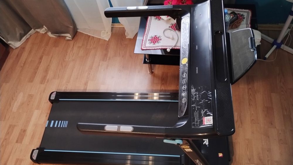 Banda de alergare - stare foarte buna