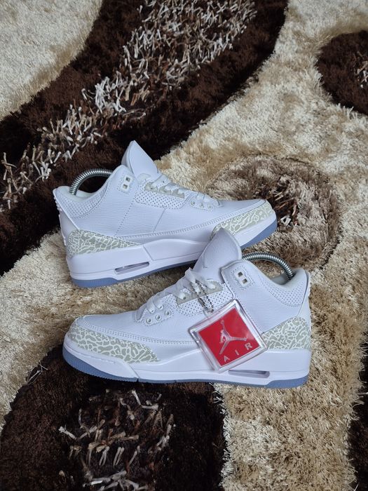Nike Air Jordan 3 Retro "Triple White" - Mărimea 40 - Noi