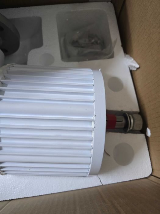 НОВ ветрогенератор 48v , 51.2v 1000w 3 витла вятърна турбина перка зел