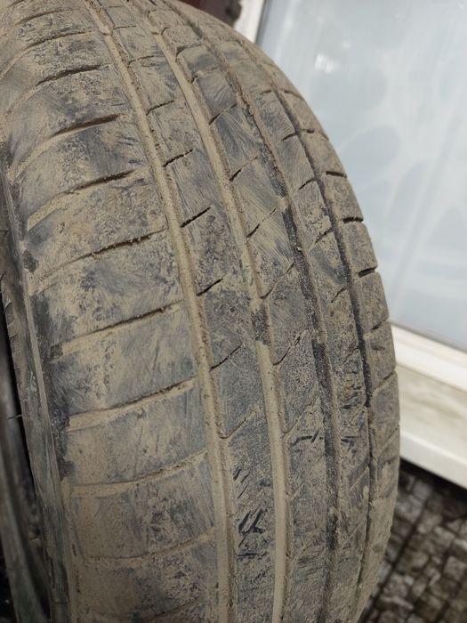 Продам пару 185 65 r 14