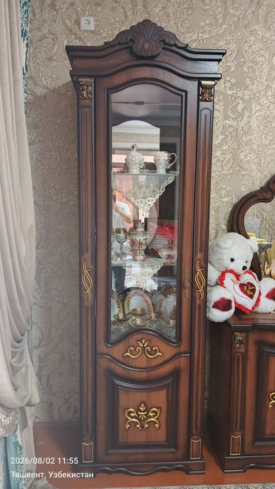 Klassik zal garnituri sotiladi (Servand va Komod) / Продается классиче