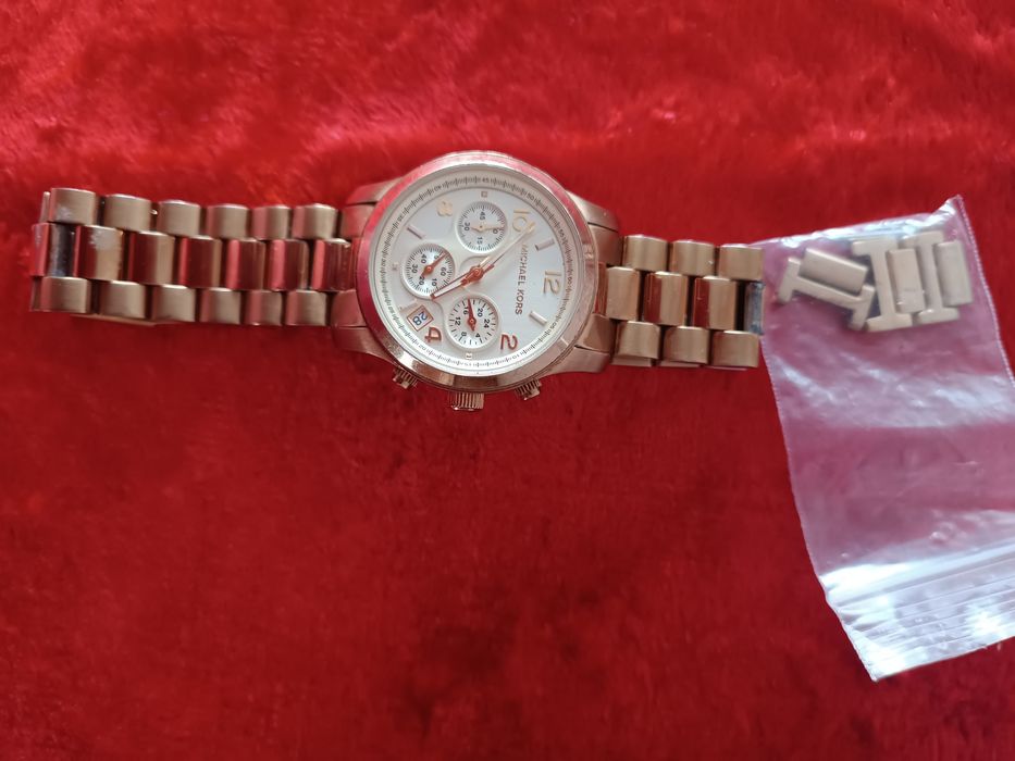 Часы женские Michael Kors