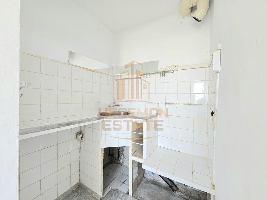 Продава се Тристаен апартамент в Варна, Владислав Варненчик - 50 кв.м за 1648 €/кв.м - Снимка #3