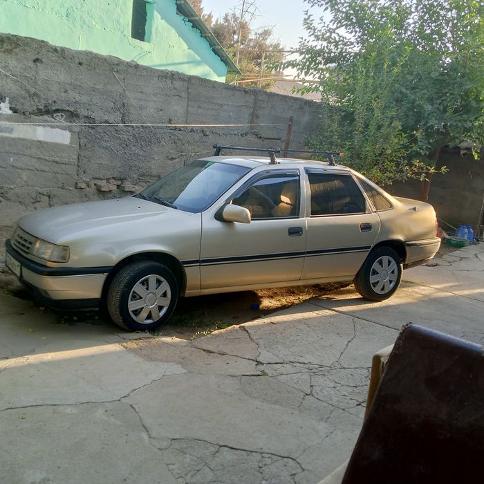 Продаю Опель Вектра