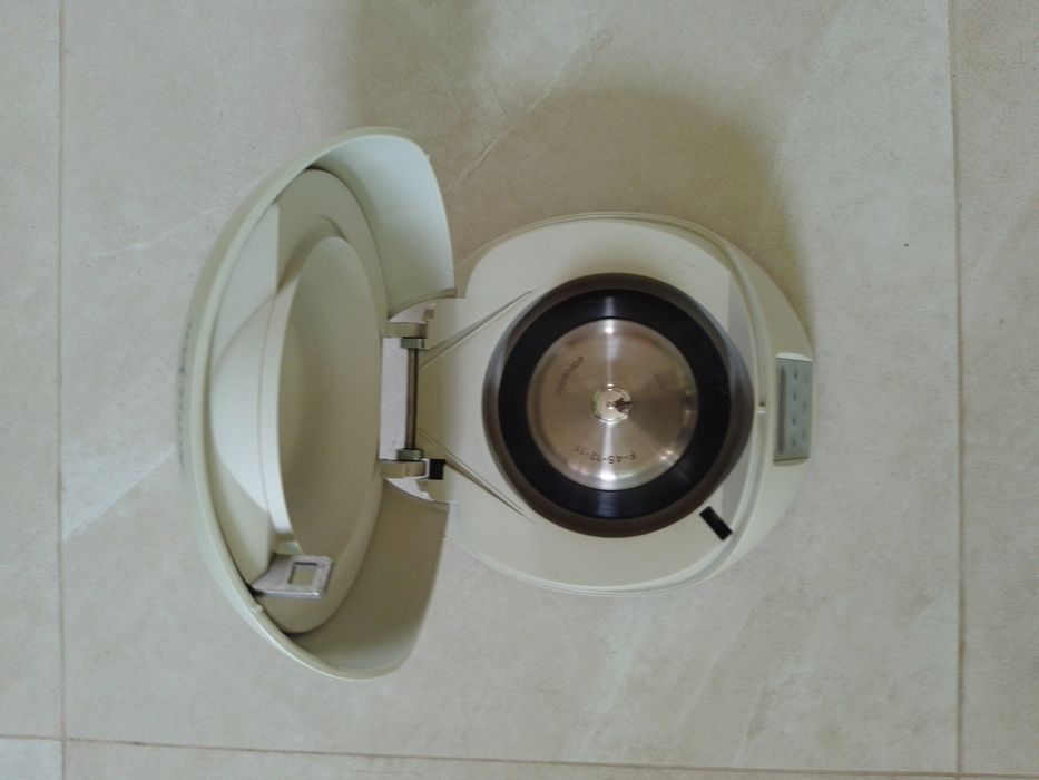 Центрифуга Eppendorf Mini Spin медицинское. Лабораторное.