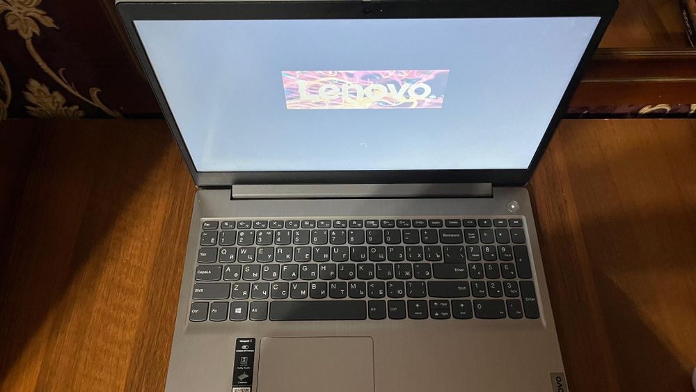Ноутбук.  Lenova