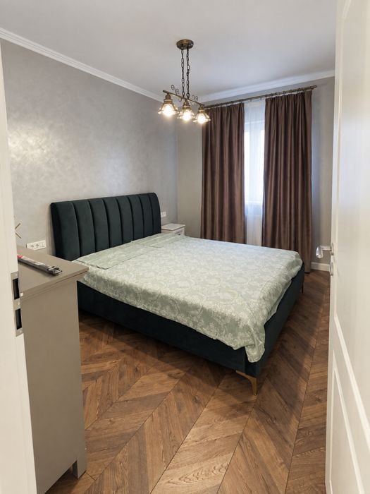 PROPRIETAR – Apartament 3 camere, 67 mp, 2 băi, complet renovat și mobilat, Girocului